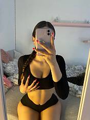 littleadriana avatar